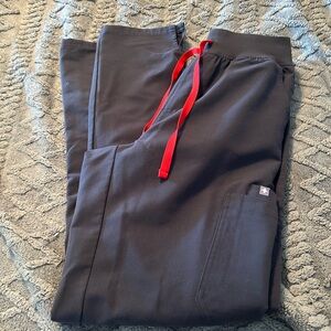 Figs Women’s High Waisted Yola Scrub Pants